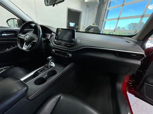 Used 2020 Nissan Altima 2.5 SR FWD image 28