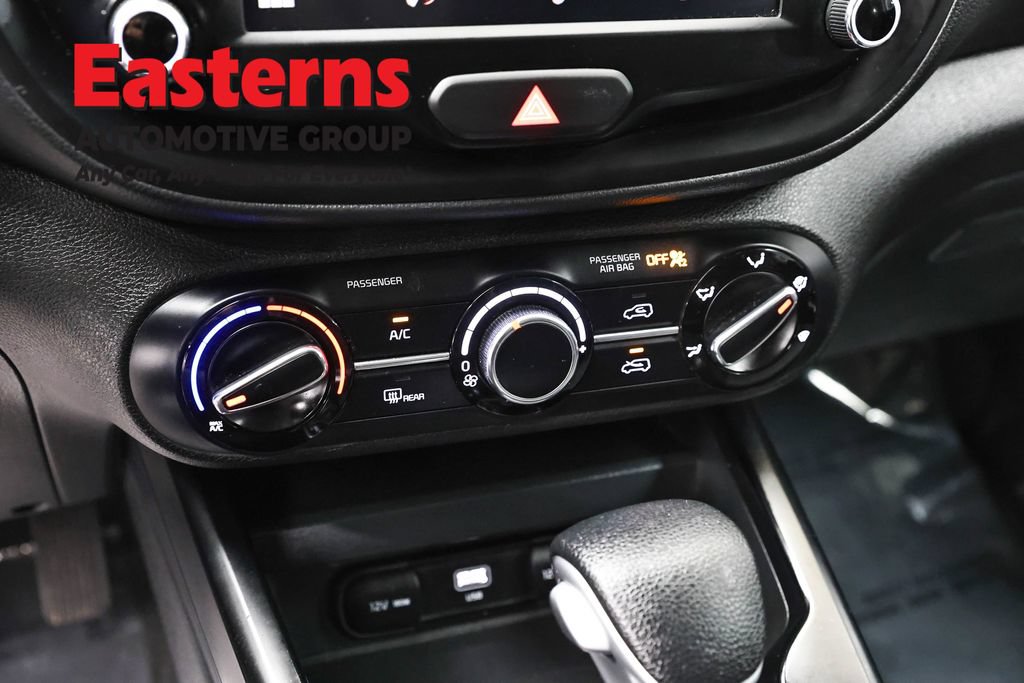 Used 2024 Kia Soul LX w/ Option Group 015 FWD image 21