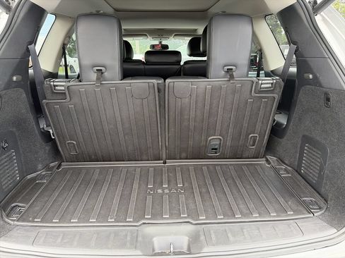Used 2019 Nissan Pathfinder Platinum w/ Cargo Package FWD image 32