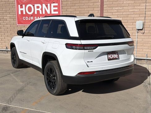 New 2026 Jeep Grand Cherokee Altitude AWD/4WD image 3