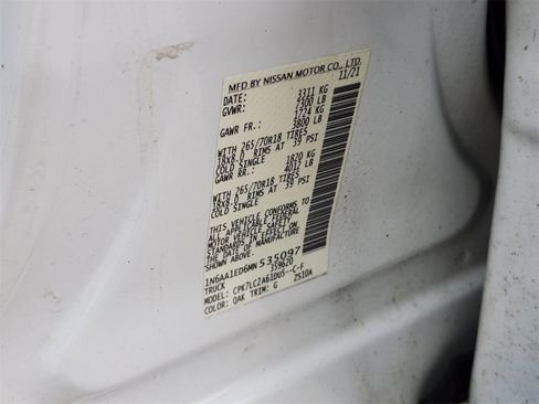 Used 2021 Nissan Titan SV w/ SV Convenience Package image 33