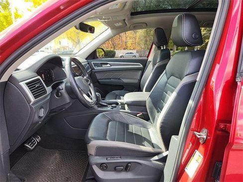 Certified 2022 Volkswagen Atlas SEL Premium image 15