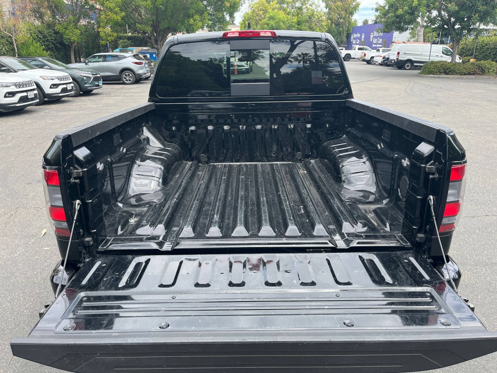 Used 2026 Nissan Frontier PRO-4X AWD/4WD image 30