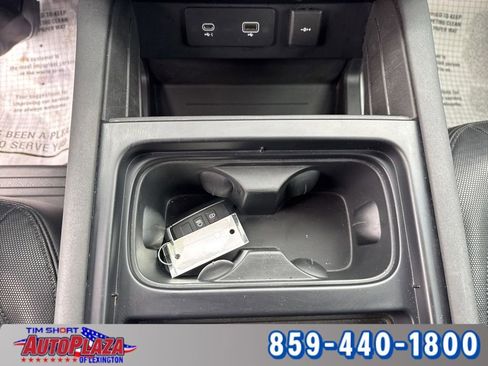 Used 2023 Land Rover Defender 110 X-Dynamic SE image 35