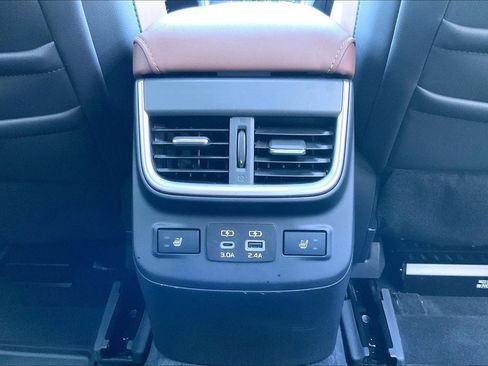 Used 2023 Subaru Outback Touring XT AWD/4WD image 10