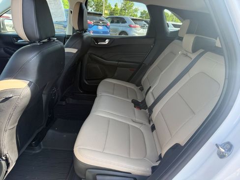 Used 2022 Ford Escape SEL AWD/4WD image 18