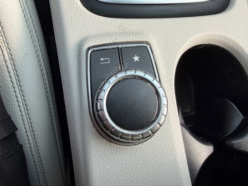 Used 2019 Mercedes-Benz CLA 250 4MATIC image 61