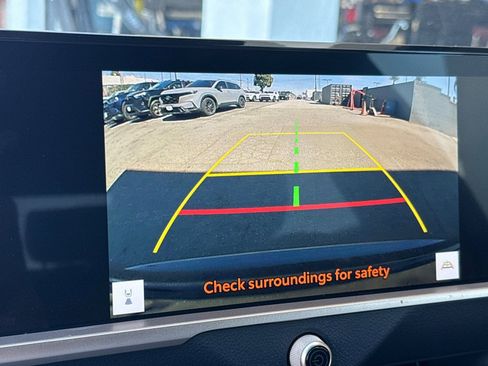 Certified 2023 Toyota Crown XLE image 25