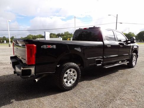 Used 2024 Ford F250 XLT AWD/4WD image 5