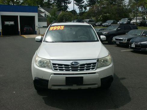 Used 2011 Subaru Forester 2.5X Premium image 5