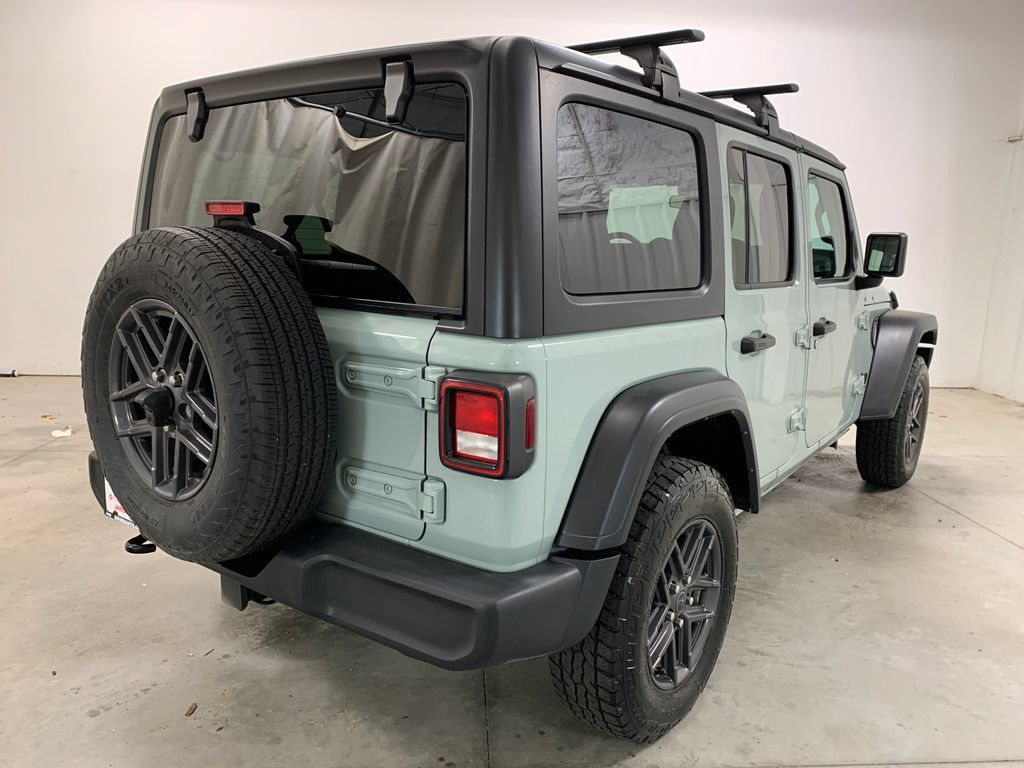 Used 2024 Jeep Wrangler Unlimited Sport AWD/4WD image 18