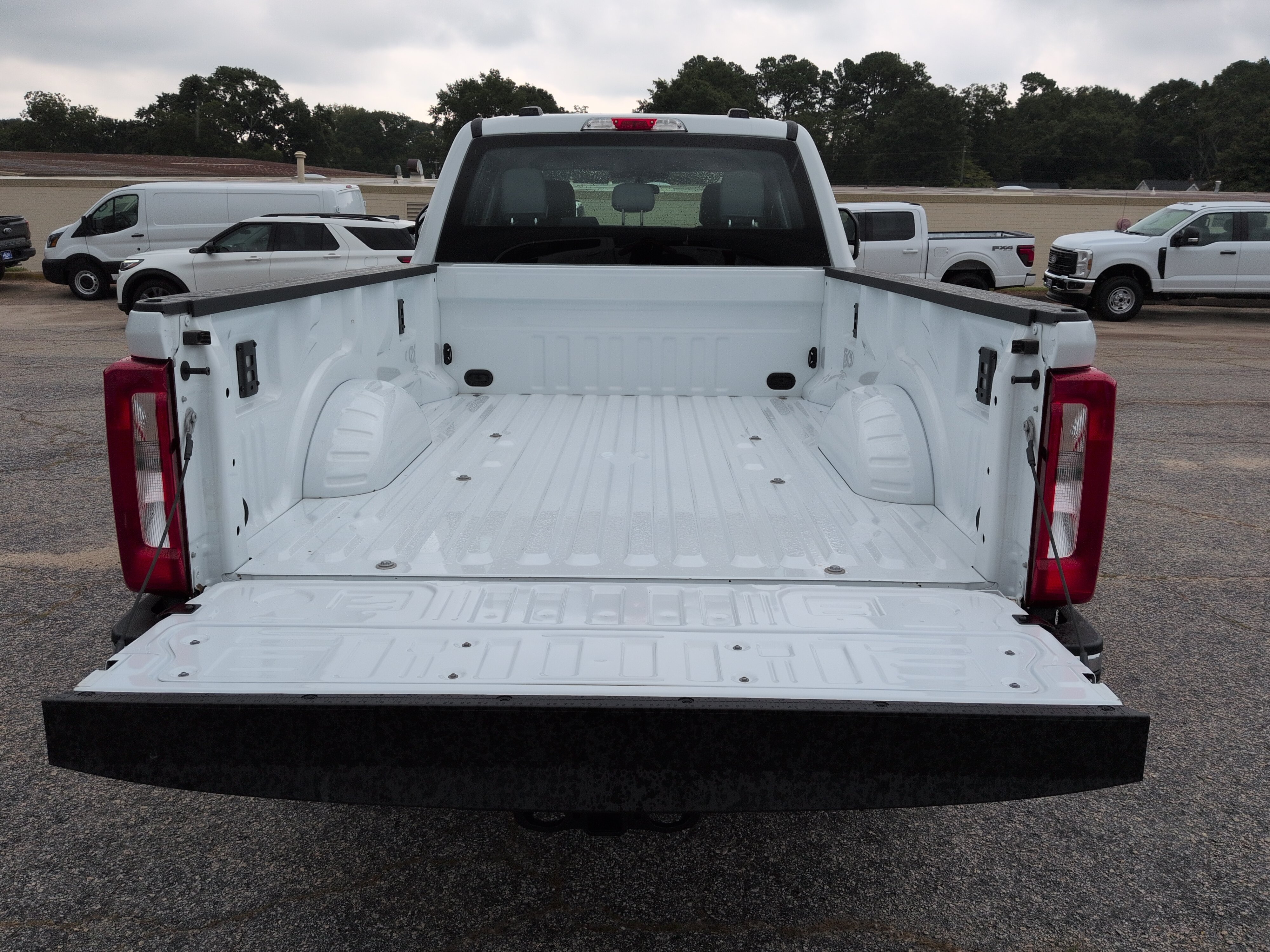 Used 2026 Ford F250 XL w/ FX4 Off-Road Package AWD/4WD image 11