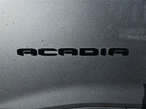 Used 2023 GMC Acadia SLE w/ Driver Convenience Package image 32