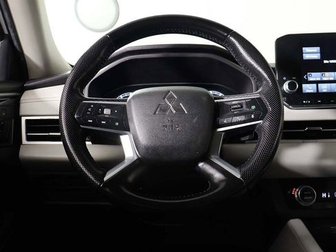 Used 2022 Mitsubishi Outlander SEL image 39