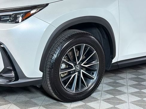 Used 2025 Lexus NX 350 AWD w/ Accessory Package (K3) image 4