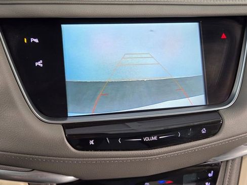 Used 2018 Cadillac XT5 Premium Luxury w/ Driver Assist Package image 23