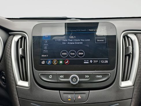 Used 2025 Chevrolet Malibu LT FWD image 27