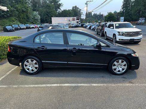 Used 2010 Honda Civic LX image 4
