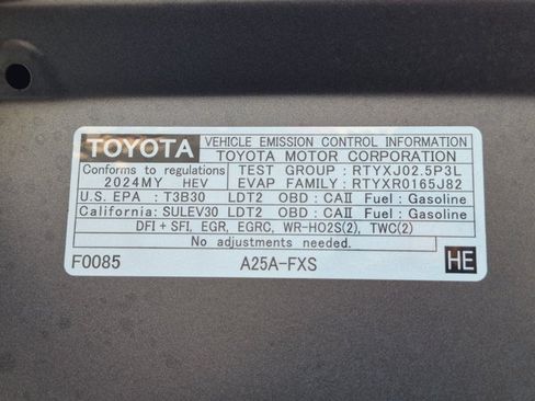 Certified 2024 Toyota RAV4 LE AWD/4WD image 23