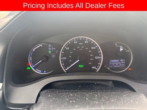 Used 2013 Lexus CT 200h w/ Premium Pkg w/Navigation FWD image 9