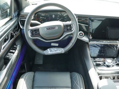 New 2026 Jeep Grand Wagoneer Summit AWD/4WD image 15