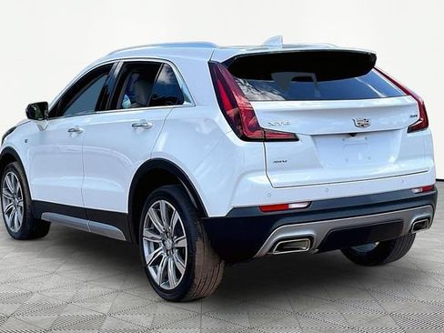 Used 2023 Cadillac XT4 Premium Luxury w/ Technology Package AWD/4WD image 4