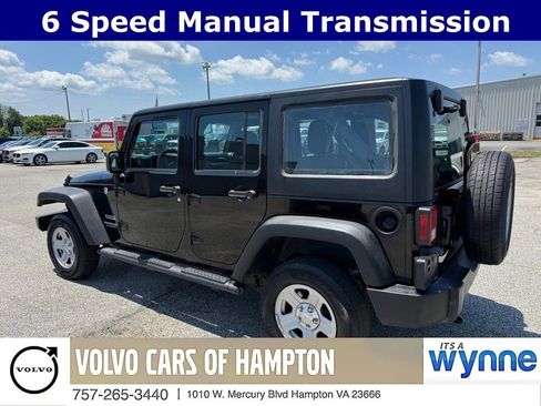 Used 2017 Jeep Wrangler Unlimited Sport w/ Connectivity Group AWD/4WD image 11