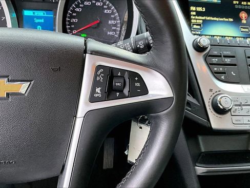 Used 2017 Chevrolet Equinox LT w/ Convenience Package image 24