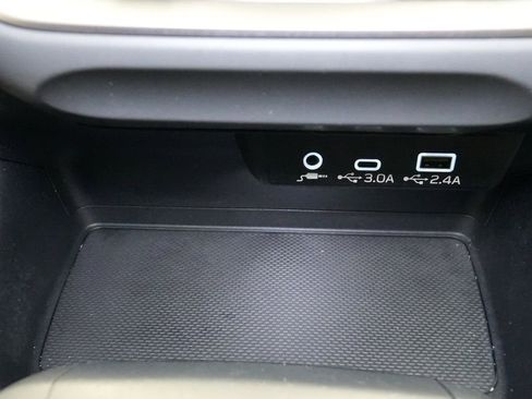 Used 2024 Subaru Crosstrek 2.0i Premium image 35