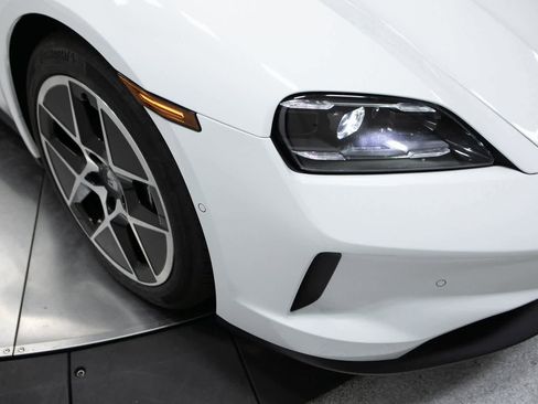 Certified 2025 Porsche Taycan image 12