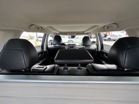 Used 2018 Nissan Rogue SL w/ Premium Package FWD image 25