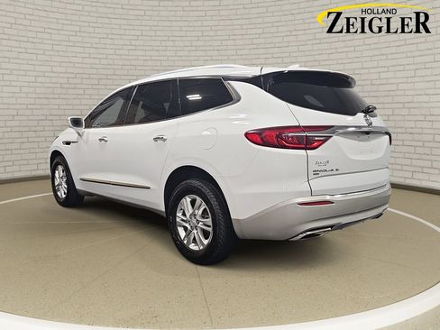 Used 2020 Buick Enclave Essence w/ Sound and Sites Package AWD/4WD image 7