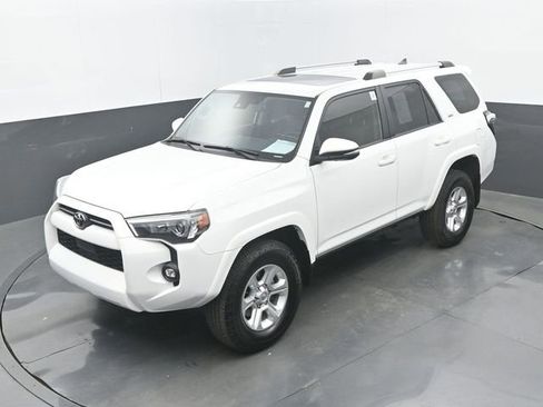 Used 2021 Toyota 4Runner SR5 Premium w/ Moonroof Package image 33
