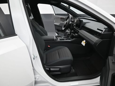 Certified 2026 Toyota RAV4 SE AWD/4WD image 33