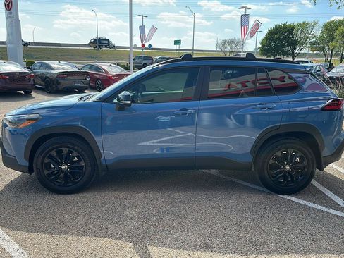 Used 2026 Toyota Corolla Cross LE image 6