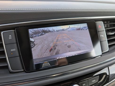 Used 2021 Buick Enclave Essence w/ Sound and Sites Package image 26