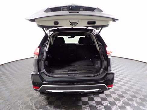 Used 2020 Nissan Rogue SV image 15