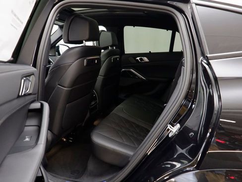New 2026 BMW X6 xDrive40i w/ Climate Comfort Package image 14