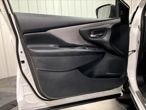 Used 2024 Nissan Murano SV w/ SV Midnight Edition Package image 23