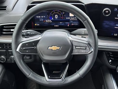 Used 2025 Chevrolet Tahoe Premier RWD image 14