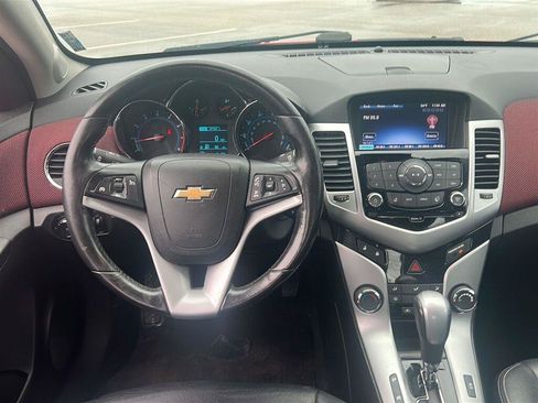 Used 2014 Chevrolet Cruze LT w/ RS Package FWD image 4