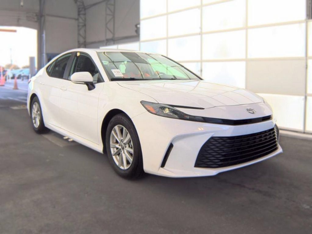 Used 2026 Toyota Camry LE FWD image 4