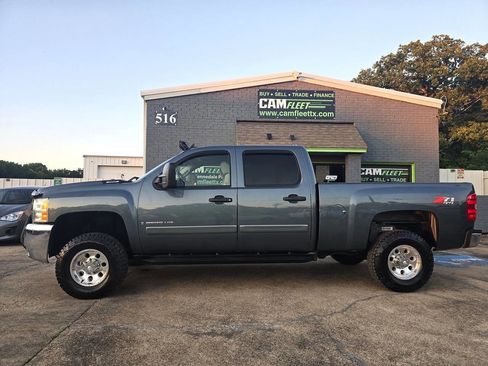 Used 2008 Chevrolet Silverado 2500 LT w/ 1LT Convenience Package image 11