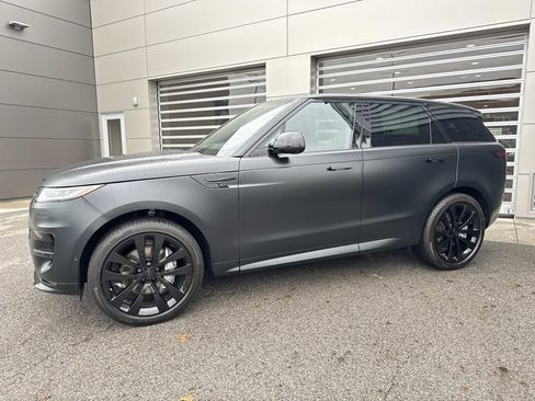New 2026 Land Rover Range Rover Sport Dynamic SE AWD/4WD image 3