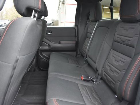 Used 2024 Nissan Frontier PRO-4X w/ Technology Package image 16