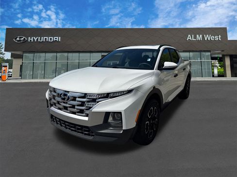 Used 2023 Hyundai Santa Cruz SEL w/ Activity Package FWD image 1