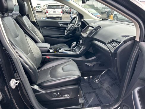 Certified 2018 Ford Edge Titanium w/ Equipment Group 301A image 17