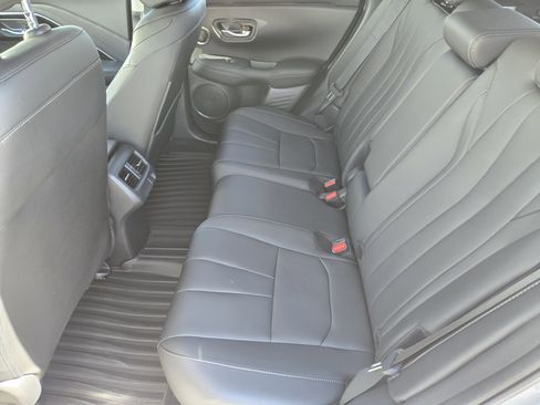 Used 2025 Acura ADX FWD image 40