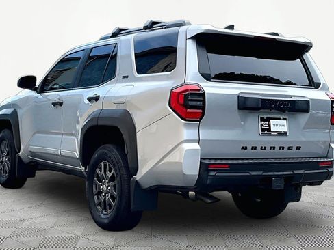 Used 2026 Toyota 4Runner SR5 RWD image 12