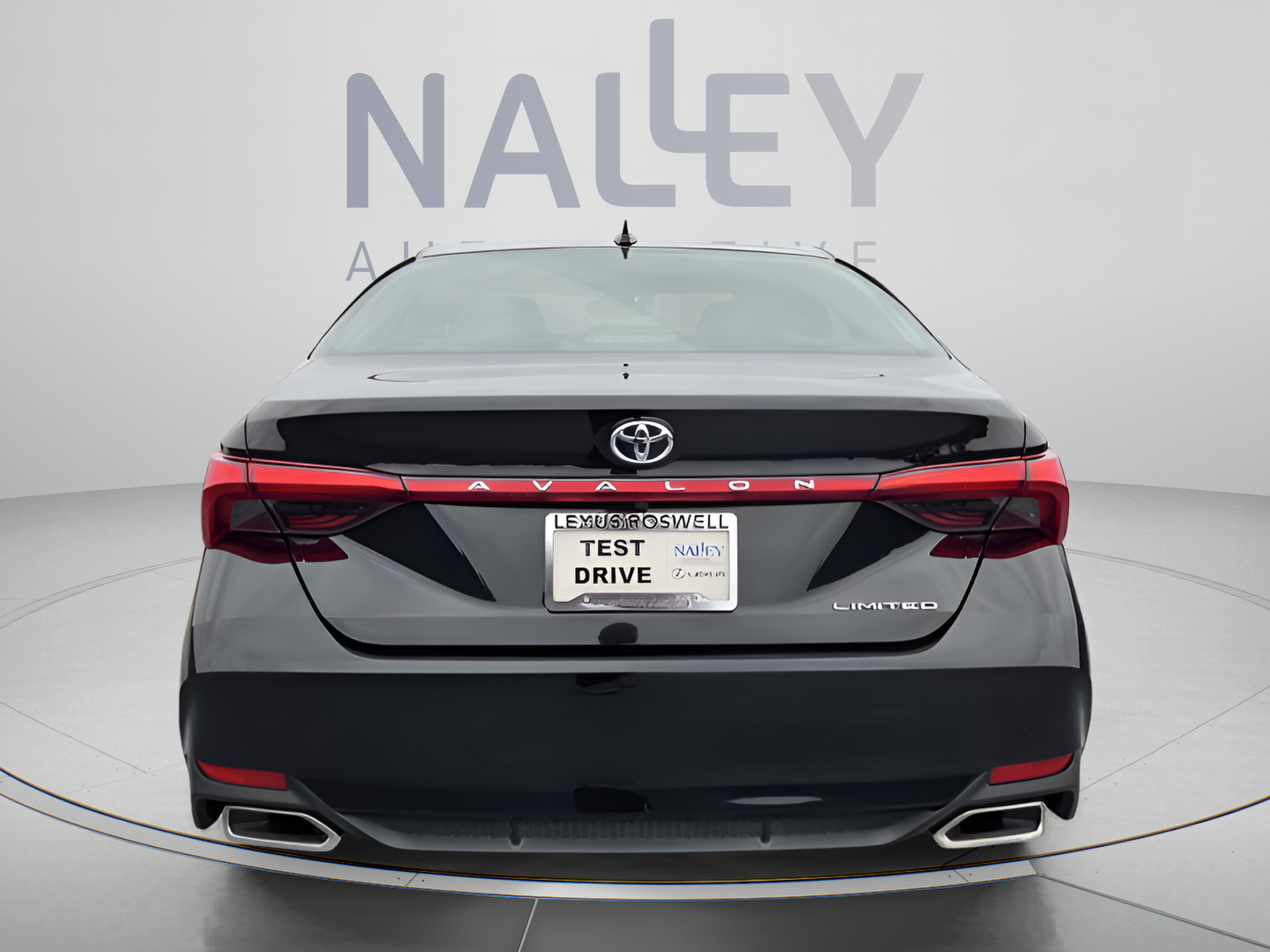 Used 2020 Toyota Avalon Limited FWD image 4